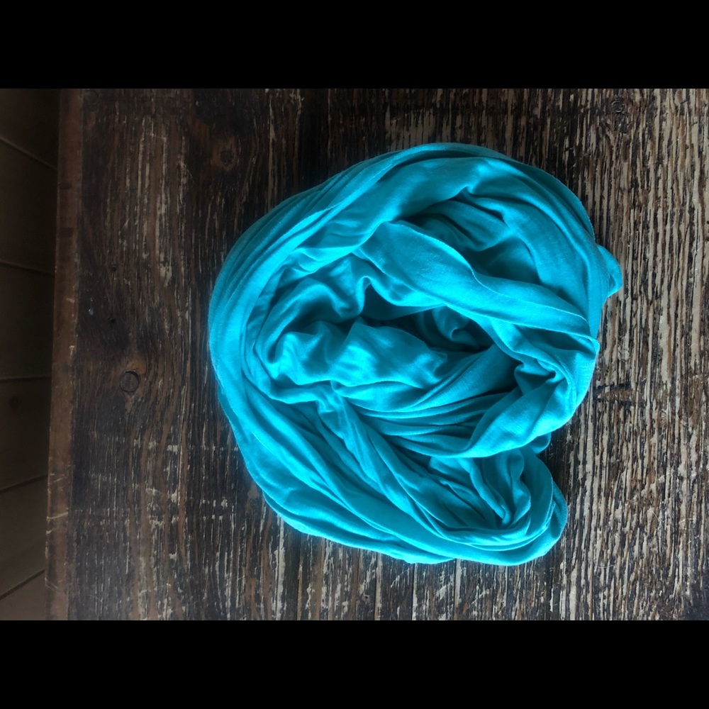 Infinity scarf